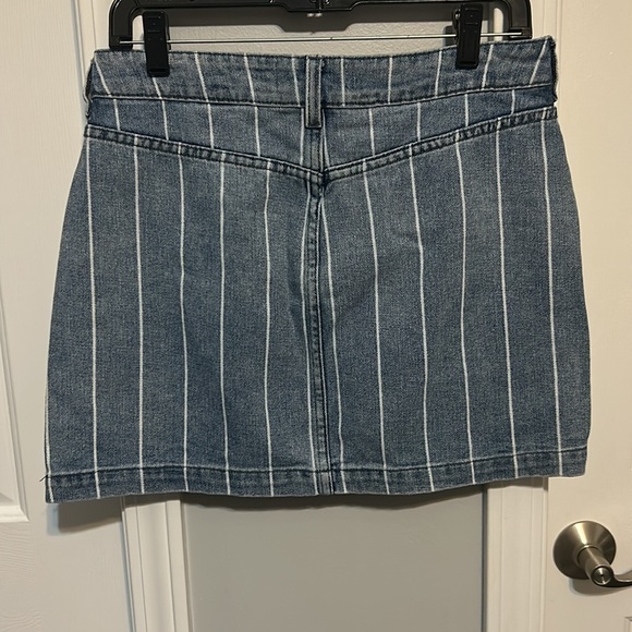 PacSun Blue and White Striped Mini Skirt - Picture 2 of 3